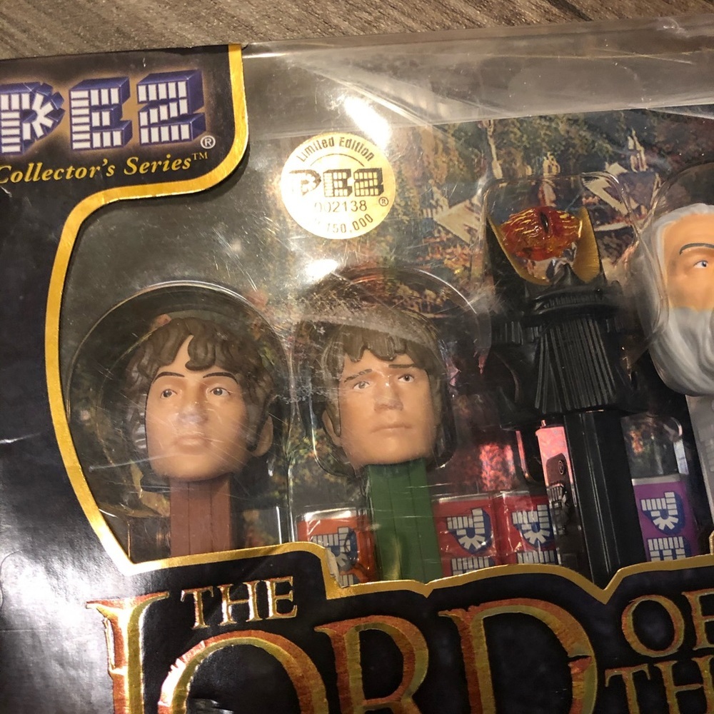 Lord of the Rings PEZ Collector Set Limited Edition 2138/150000 |  LOTR - Picture 3 of 6